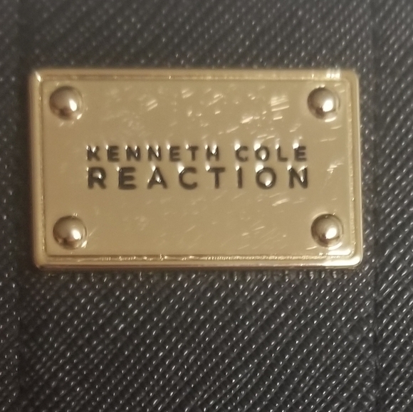 Kenneth Cole Reaction-Small Black Wallet/Wristlet - Picture 2 of 3